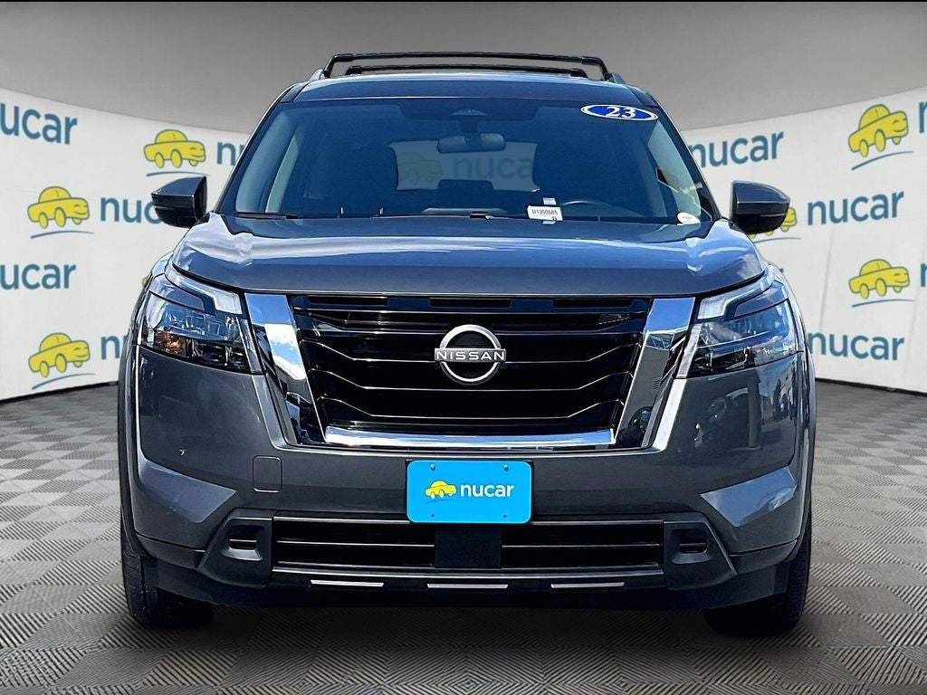 2023 Nissan Pathfinder SV