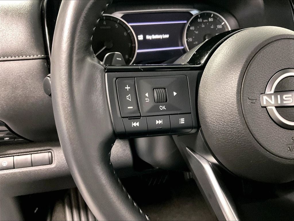 2023 Nissan Pathfinder SV