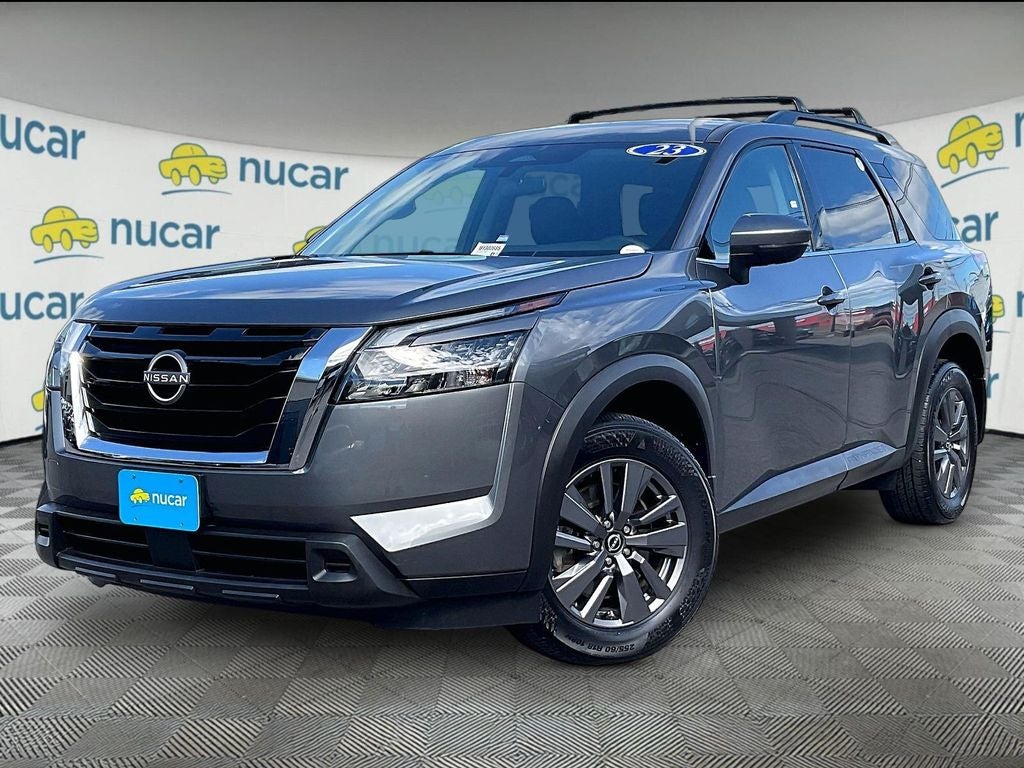 2023 Nissan Pathfinder SV