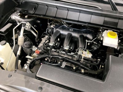 2023 Nissan Pathfinder SV