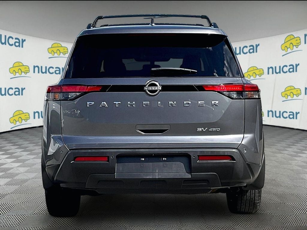 2023 Nissan Pathfinder SV