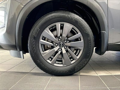 2023 Nissan Pathfinder SV