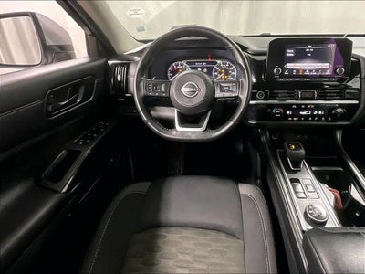 2024 Nissan Pathfinder SV 4WD