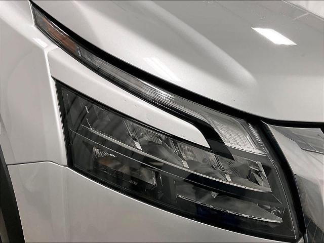 2024 Nissan Pathfinder SV 4WD