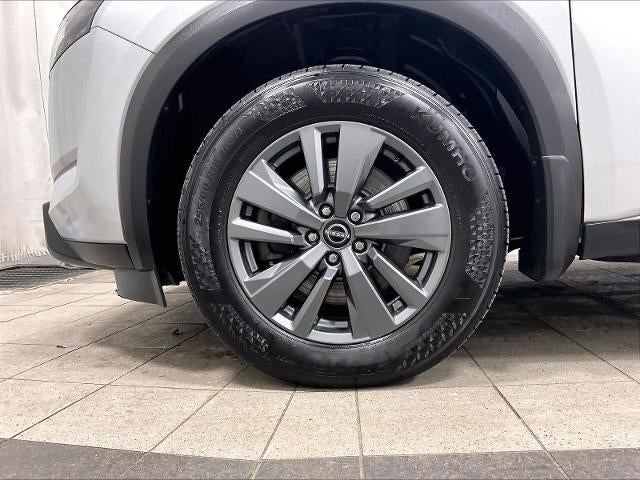 2024 Nissan Pathfinder SV 4WD
