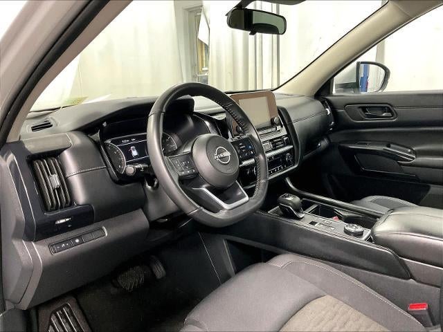 2024 Nissan Pathfinder SV 4WD