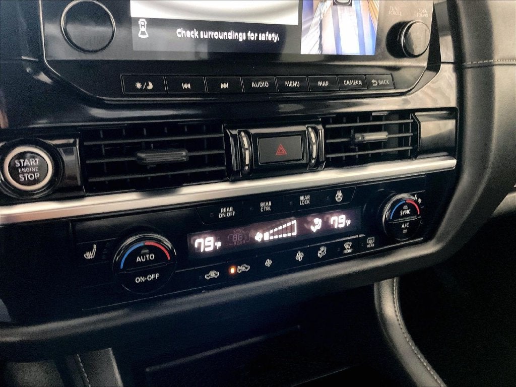 2023 Nissan Pathfinder SL