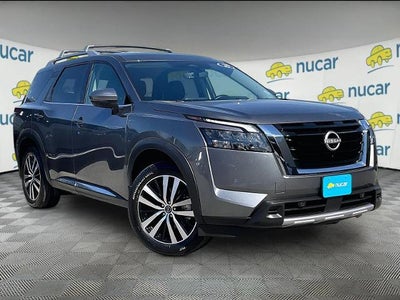 2025 Nissan Pathfinder Platinum 4WD