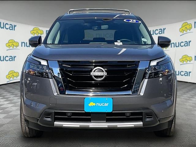 2025 Nissan Pathfinder Platinum 4WD