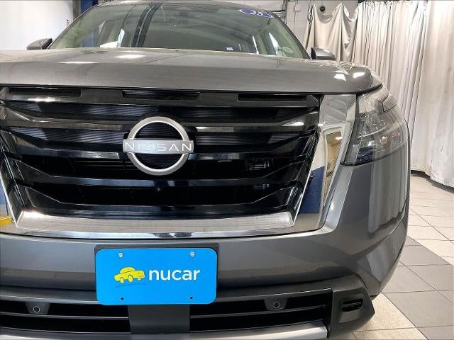 2025 Nissan Pathfinder Platinum 4WD