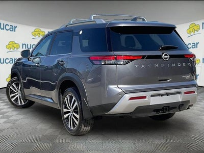 2025 Nissan Pathfinder Platinum 4WD