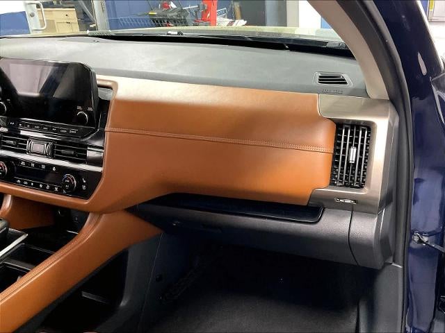 2023 Nissan Pathfinder Platinum 4WD