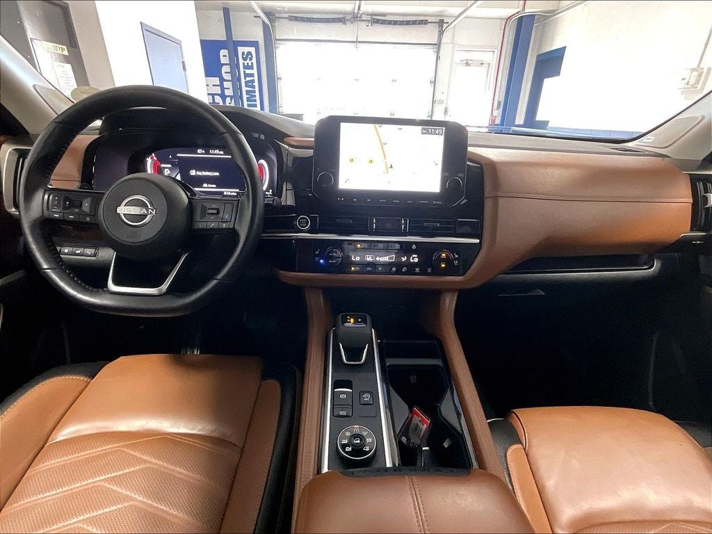 2023 Nissan Pathfinder Platinum