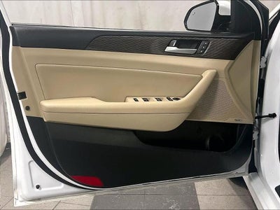 2019 Hyundai SONATA Limited 2.4L
