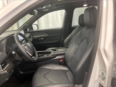 2025 Toyota Grand Highlander Hybrid Nightshade Edition AWD (Natl)