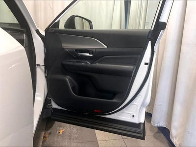 2025 Toyota Grand Highlander Hybrid Nightshade Edition AWD (Natl)