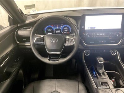 2025 Toyota Grand Highlander Hybrid Nightshade Edition AWD (Natl)