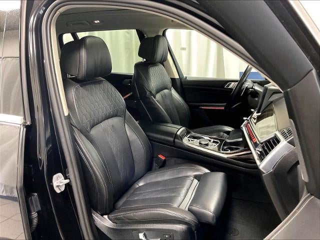 2025 BMW X7 xDrive40i Sports Activity Vehicle