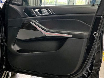 2025 BMW X7 xDrive40i Sports Activity Vehicle