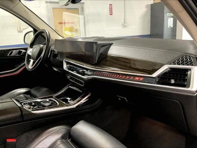 2025 BMW X7 xDrive40i Sports Activity Vehicle