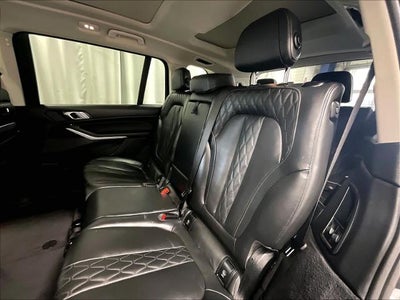 2025 BMW X7 xDrive40i Sports Activity Vehicle