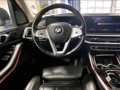 2025 BMW X7 xDrive40i Sports Activity Vehicle