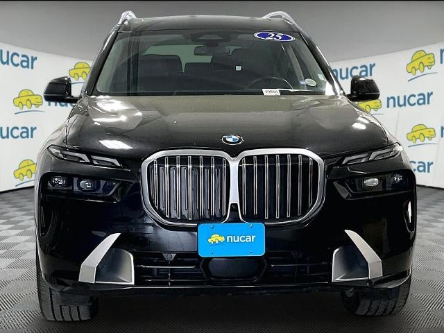 2025 BMW X7 xDrive40i Sports Activity Vehicle