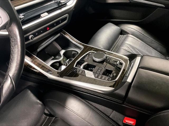 2025 BMW X7 xDrive40i Sports Activity Vehicle