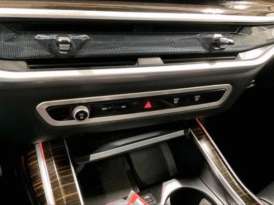 2025 BMW X7 xDrive40i Sports Activity Vehicle