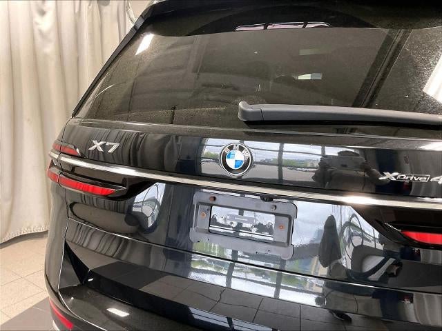 2025 BMW X7 xDrive40i Sports Activity Vehicle