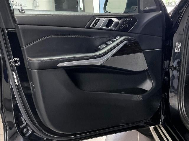 2025 BMW X7 xDrive40i Sports Activity Vehicle