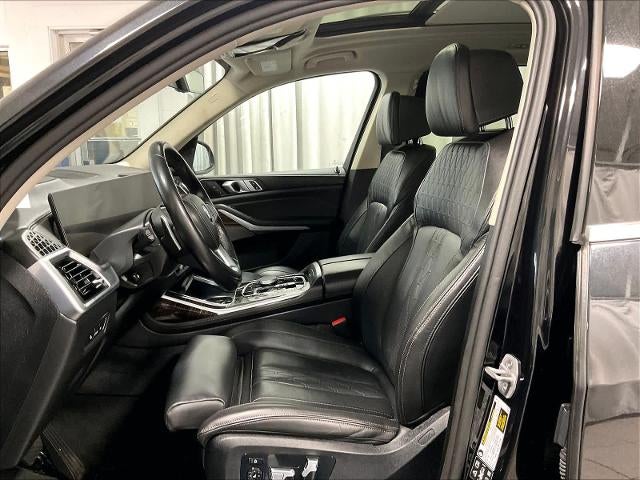 2025 BMW X7 xDrive40i Sports Activity Vehicle