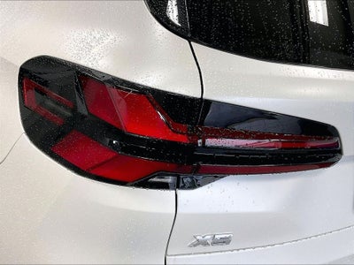 2025 BMW X5 M60i