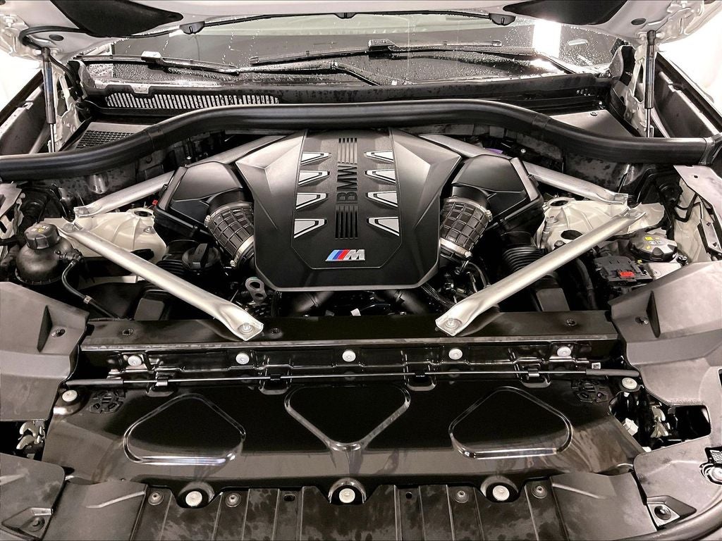 2025 BMW X5 M60i