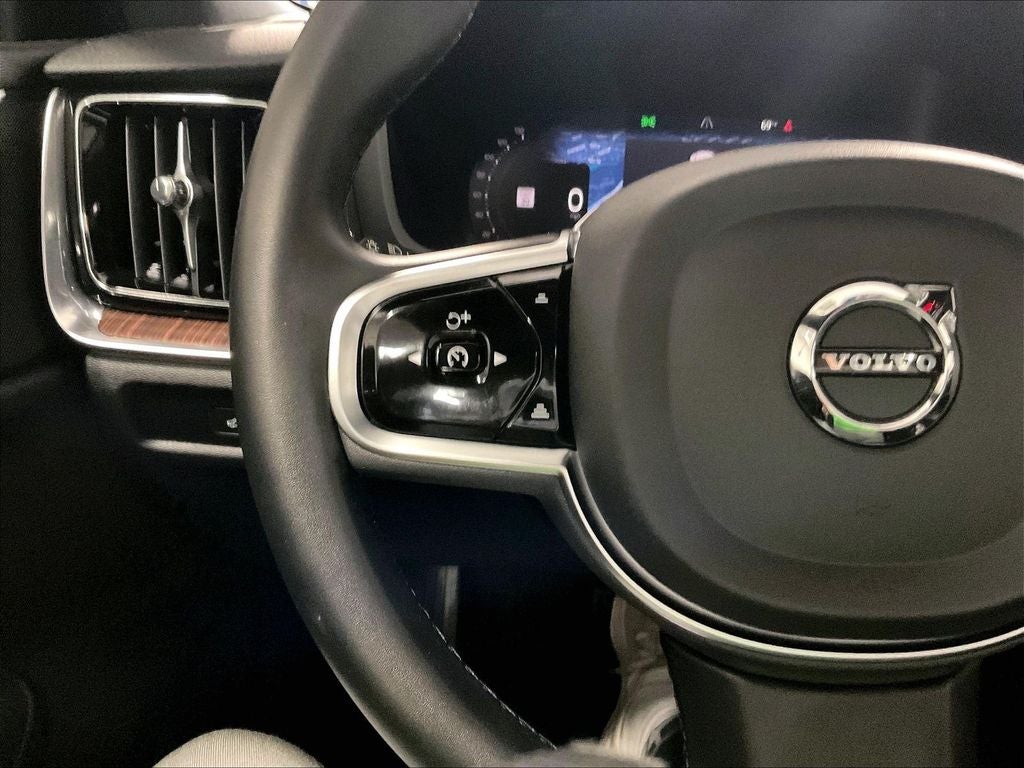 2023 Volvo S60 B5 Plus Black Edition