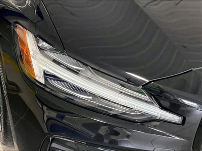 2023 Volvo S60 B5 Plus Black Edition