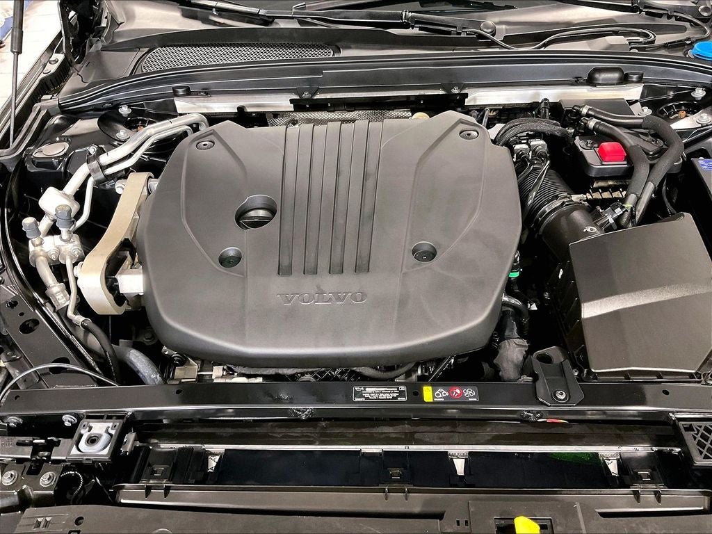 2023 Volvo S60 B5 Plus Black Edition