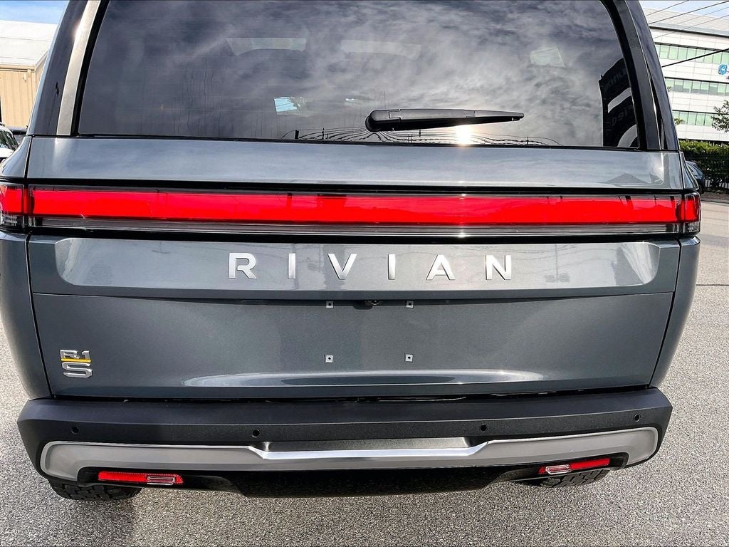 2023 Rivian R1S Adventure Quad Motor Large Pack