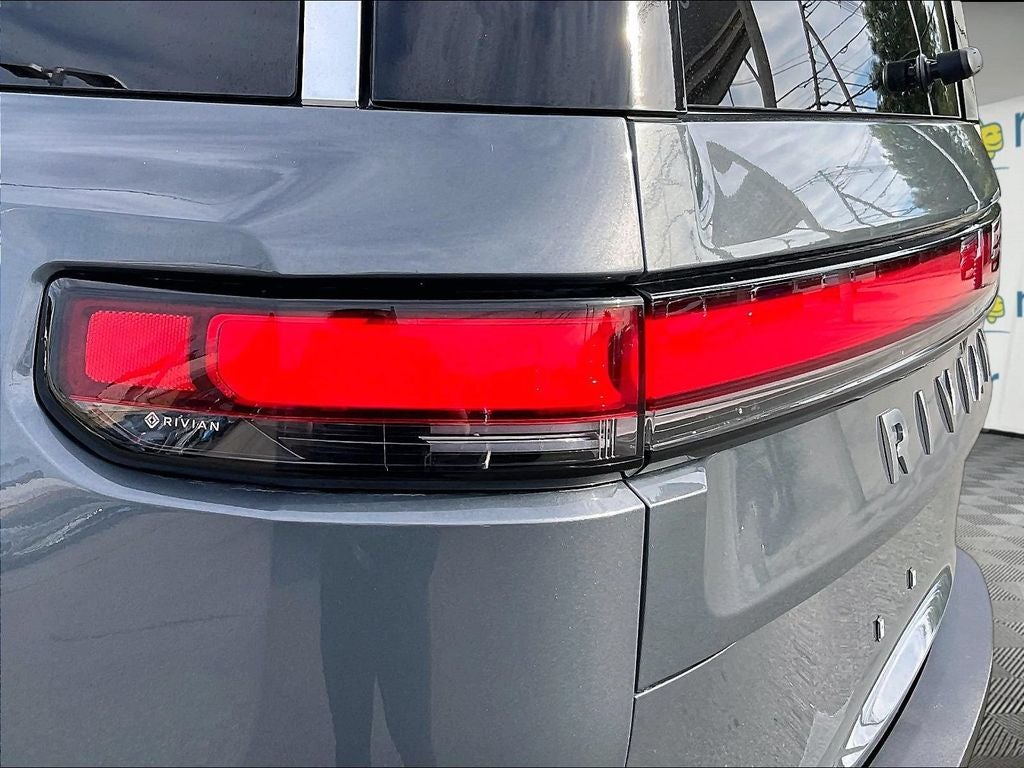 2023 Rivian R1S Adventure Quad Motor Large Pack