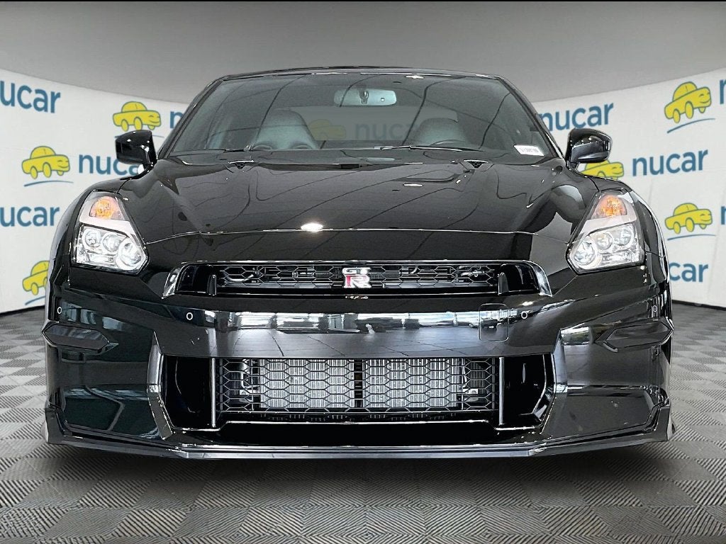 2024 Nissan GT-R Premium