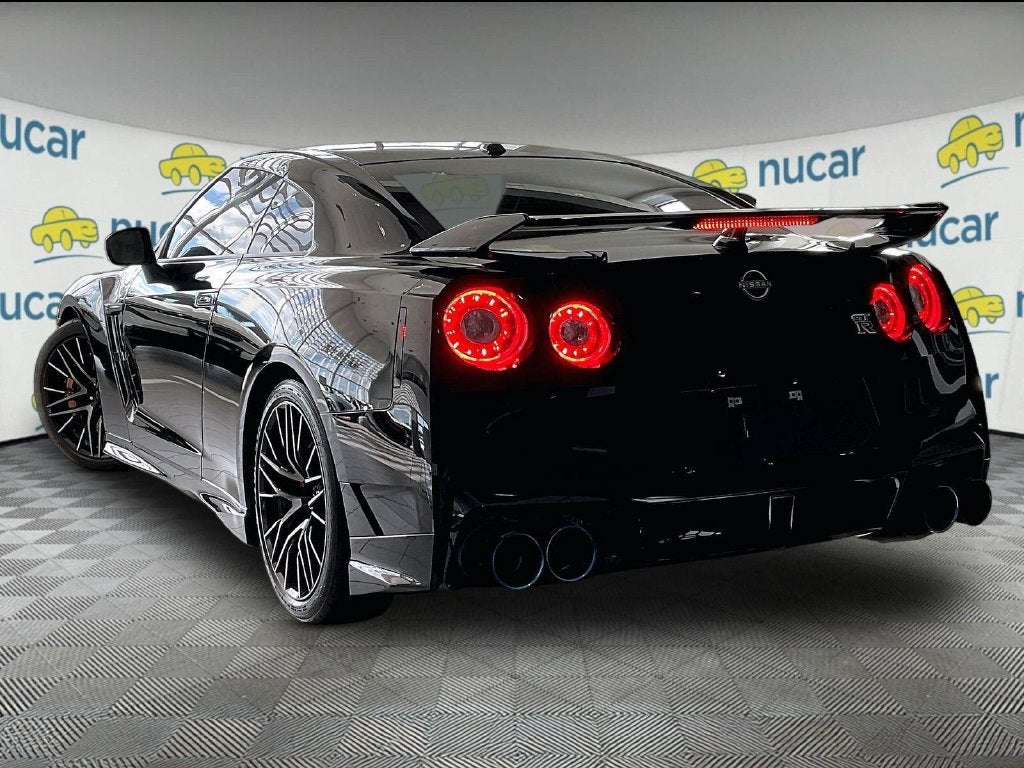 2024 Nissan GT-R Premium