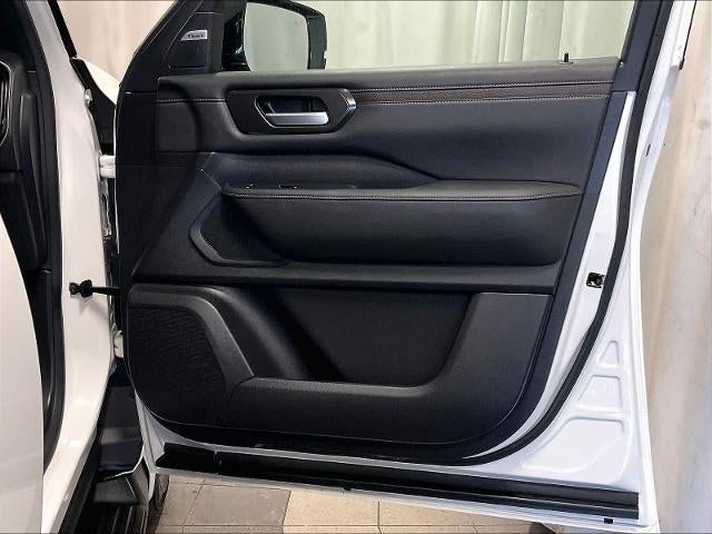 2025 Nissan Armada 4x4 SL