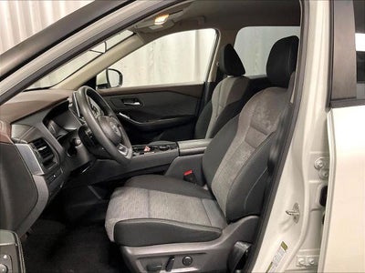 2023 Nissan Rogue AWD SV *Ltd Avail*