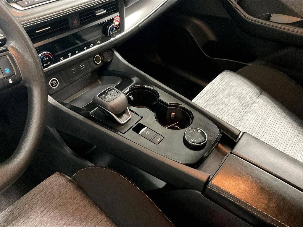 2023 Nissan Rogue AWD SV