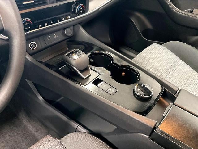 2023 Nissan Rogue AWD SV *Ltd Avail*