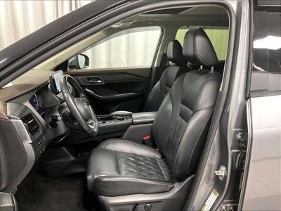 2023 Nissan Rogue AWD Platinum