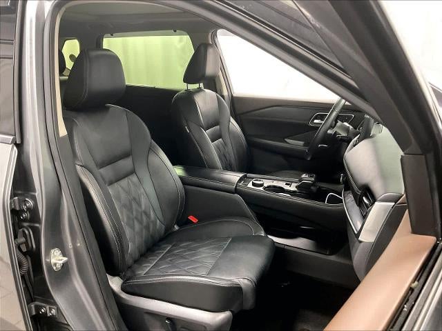 2023 Nissan Rogue AWD Platinum