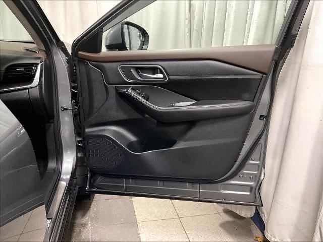 2023 Nissan Rogue AWD Platinum