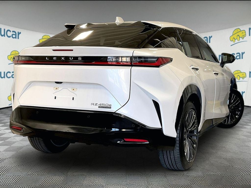 2023 Lexus RZ Luxury AWD