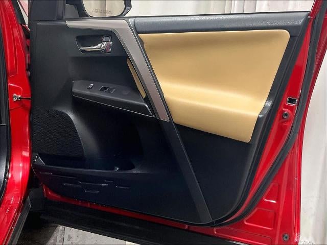 2016 Toyota RAV4 AWD 4dr XLE (Natl)